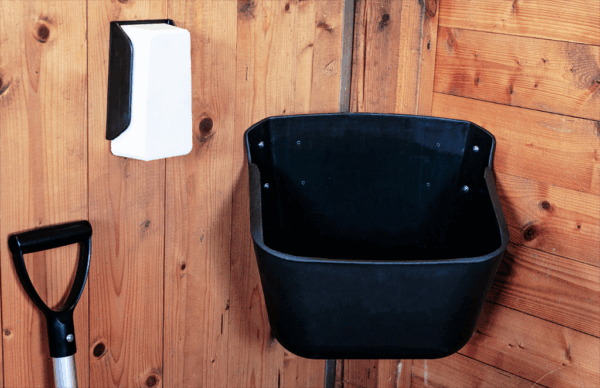 285568 Voer-drinkbak 15 ltr hoek en wand anti-mors