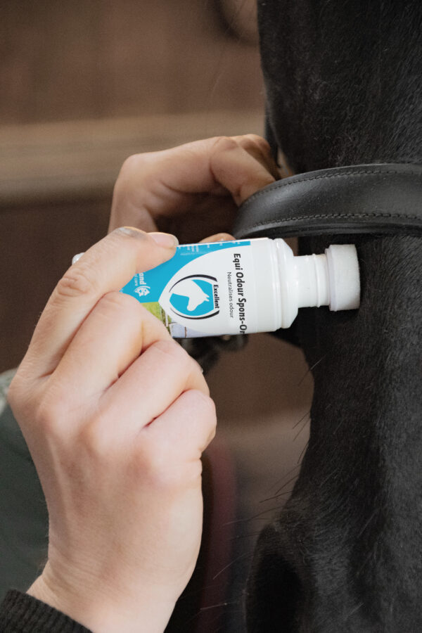 Excellent Horse Odour Spons-On 75 ml