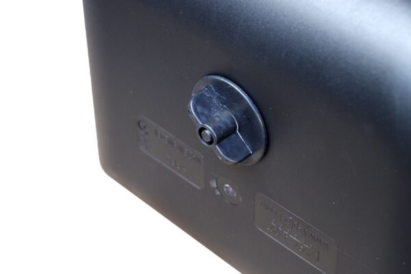 298856 Voer/drinkbak 15 l Hoek-wand anti-mors en plug