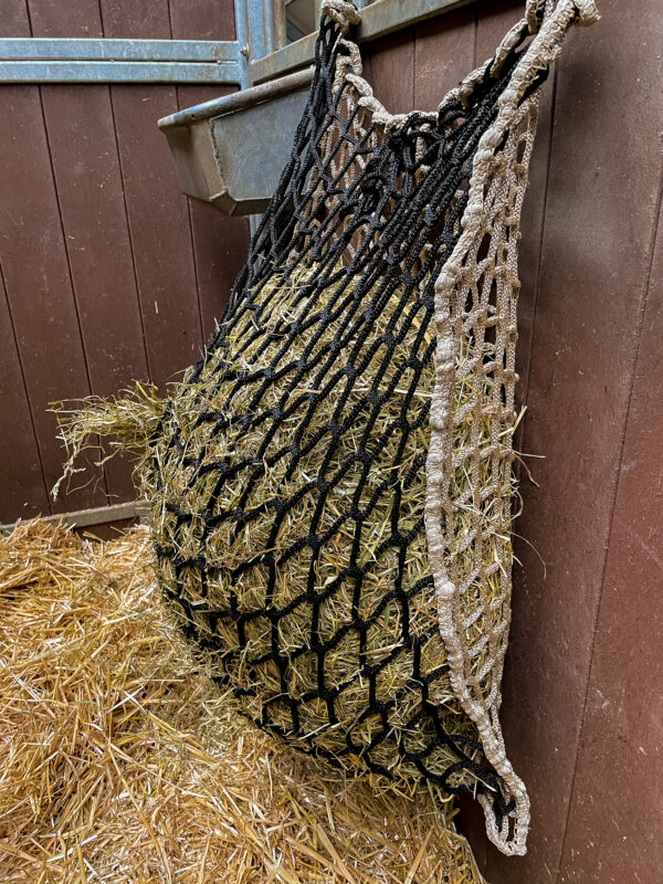 299243 Hay Slowfeeder net 10 kg (5 mm dik, maaswijdte 60/45 mm)