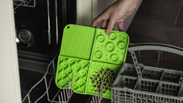 300421 Eat Slow Live Longer Lick Mat Dimensions Rectangle Red