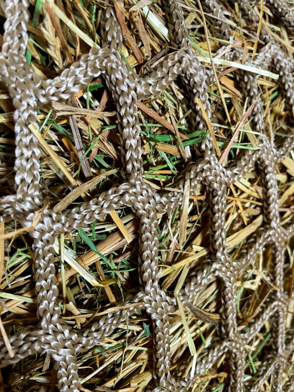 305253 Hay Slowfeeder net 2,5 kg (5 mm dik, maaswijdte 45 mm)