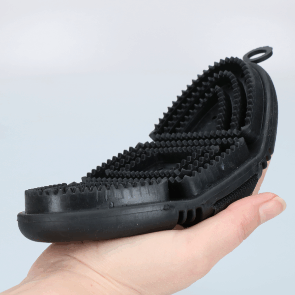 308761 Excellent Horse Flexi Brush Curry Comb Black